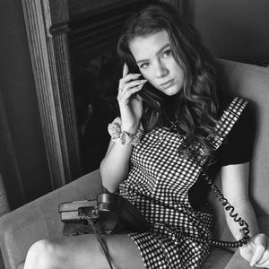 Meet your Posher, Mia